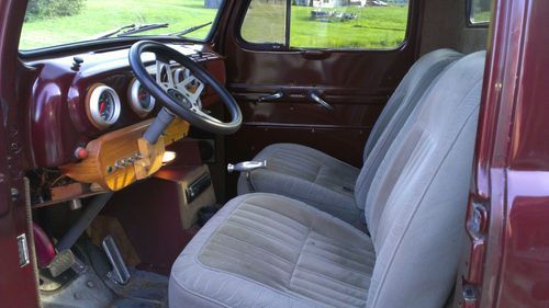 1951 ford f100 ...350 engine with new exterior paint