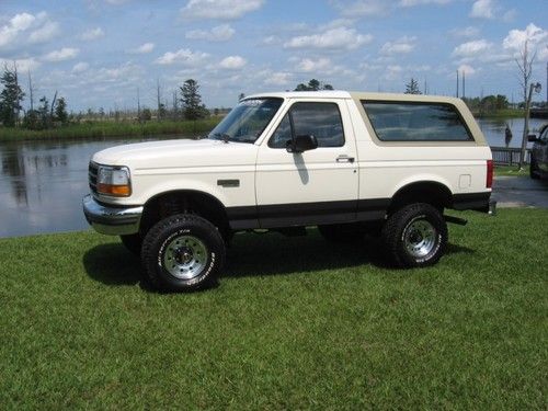 1995 ford bronco eddie bauer -many upgades- must see!
