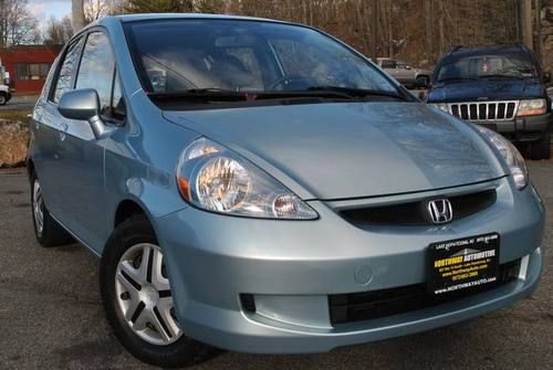 2007 honda fit 5 speed manual 1 owner w/clean carfax gas saver - go green !