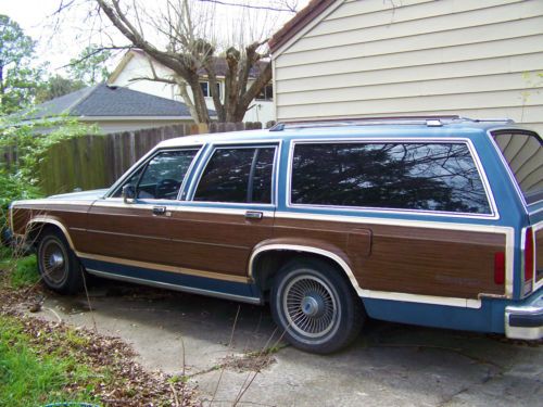 1988 ford ltd country squire lx wagon - good condition!