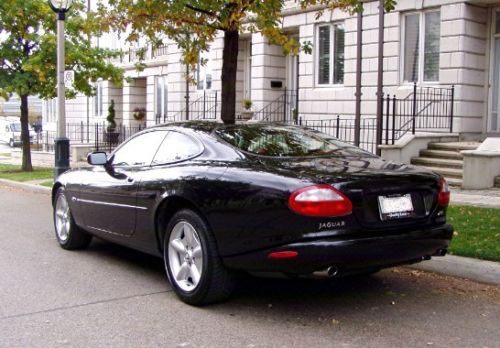 2000 jaguar xk8 luxury coupe