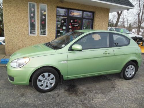 1 owner clean carfax commuter 30 mpg clean cheap reliable hatchback eco friendly