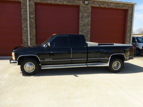 1993 chevrolet c3500 silverado extended cab 2wd dually with 37k actual miles