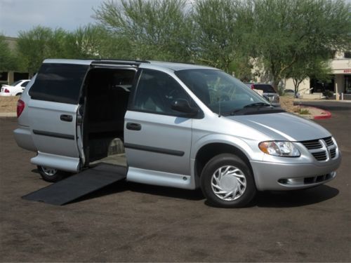 2005 dodge grand caravan se wheelchair handicap van all power nice