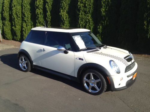 Mini cooper s turbo charged 1.6 liter 6 speed manual, moon roof