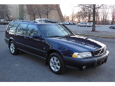 1999 volvo xc70 all wheel drive leather sunroof 3rd row seat 90k make an offer!!