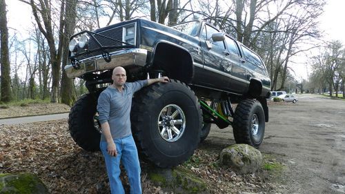 Monster 37" lifted, 51" tires 4x4 suburban