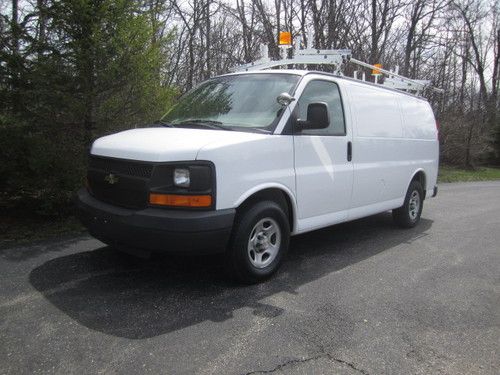 2006 chevrolet express g1500 4.3l v6 cargo van interior racks roof rack set up!!