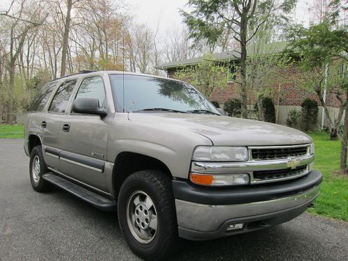 Chevrolet tahoe 2001 ls low mileage 4wd clean truck priced to sell!
