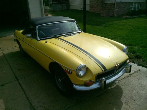 1974 1/2 mgb - latest model of the chrome bumper style - mechanically restored