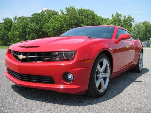 2010 chevy camaro 1ss v8, 6 speed, 20 wheels, like new, low miles
