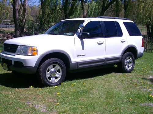 2002 ford explorer, 4x4, xlt, cheap !!
