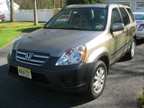 2005 honda cr-v ex sport utility 4-door, low mileage, excellent condition