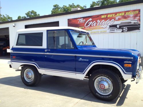 1974 ford bronco 4x4 convertible/restored--302 v8, manual-only 90k miles!  rebld
