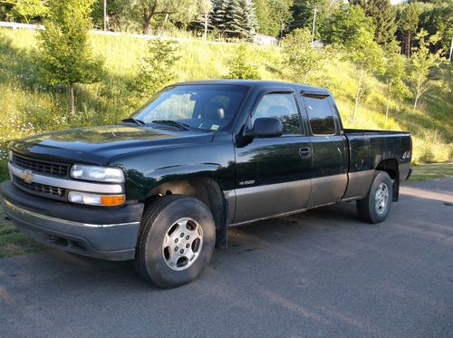 2001 chevy silverado 1500 extended cab 4x4 v8 auto mint interior no reserve !!!!