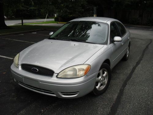 2004 ford taurus ses,auto,cd,power,great running car,no reserve!!!!