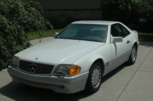 1990 mercedes-benz sl 300 white with gray interior and silver cladding