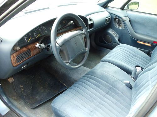 1993 pontiac bonneville se sedan 4-door 3.8l