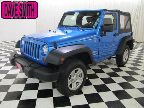 2010 blue 4wd 2dr automatic cloth seats!! we finance!!! call us today!!