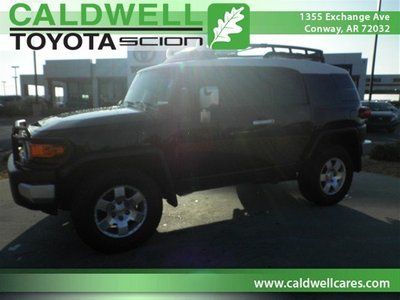 Fj cruiser 4x4 like new black in color low reserve