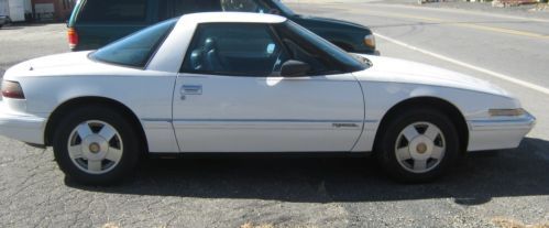 1989 buick reatta white 2 door blue interior 3.8 v6 great tires runs well