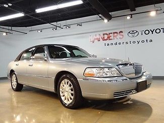 2006 lincoln town car signature leather clean carfax call now we finance