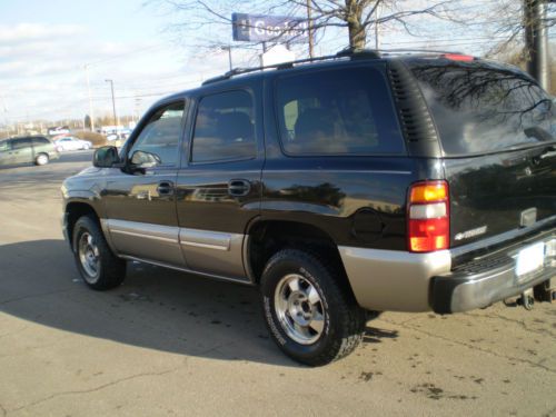 2000 chevy tahoe 4x4 new body style with the 3rd row seating
