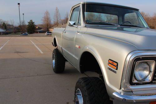 1969 CHEVY C10 TRUCK SHORT BED 4X4 LIFTED 350 4 SPD 35" TIRES 20X12 WHEELS SHOW, image 7