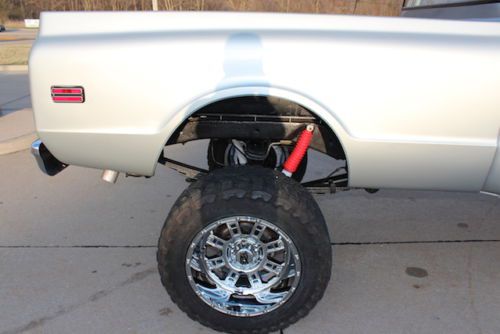 1969 CHEVY C10 TRUCK SHORT BED 4X4 LIFTED 350 4 SPD 35" TIRES 20X12 WHEELS SHOW, image 17