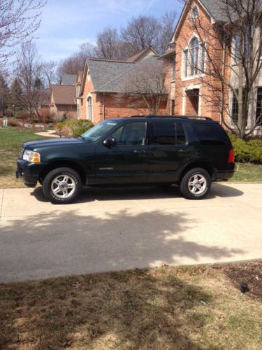 2004 ford explorer xlt (w/leather seats)