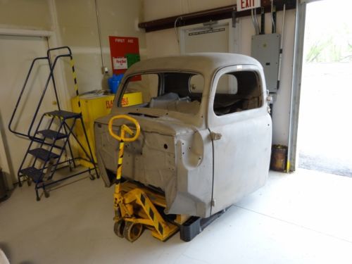 1950 ford f2-3, flatbed project truck, new 351w, c4 trany &amp; loads of new parts.