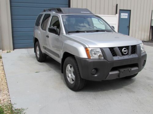 05 xterra 4wd v6 new tires silver  2005 awd