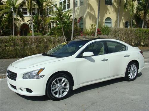 2011 nissan maxima with 4k miles! pearl w/ tan leather!!
