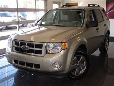 2011 ford escape xlt 4wd automatic, sunroof