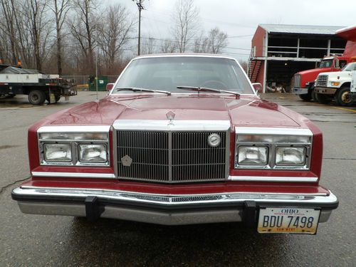 1983 chrysler new yorker   no reserve  only 51156 miles