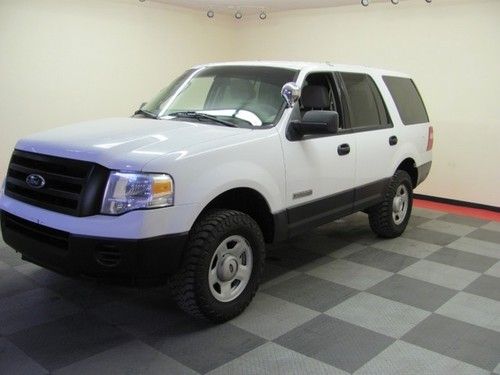2007 ford expedition goverment owned! 4 wheel drive! priced right!