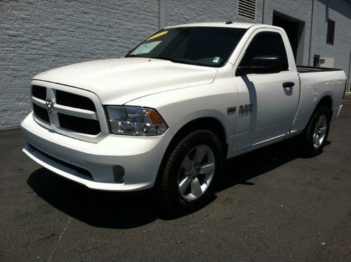 2013 dodge ram 1500 with 1100.0 miles clean no paint work just like a new one