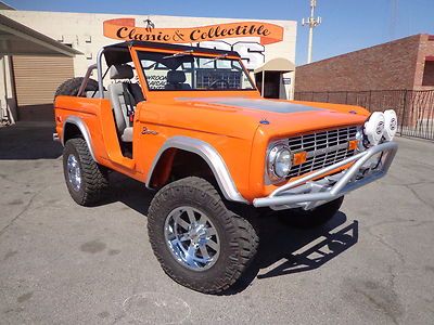 Awesome 1976 ford bronco in las vegas!!