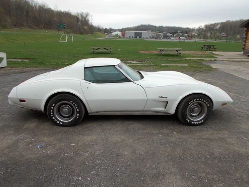 1976 corvette coupe &lt;&gt; #smatching?  l48 - 350 engine/auto - nice project car!!!