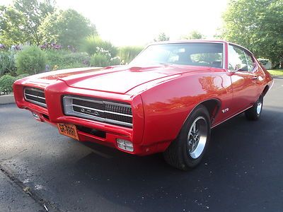 1969 gto hideaway headlights very nice condition and priced to sell l@@kk!!!!!!!