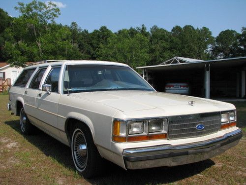 1990 ltd crown victoria, new tires, 302v8, runs smooth, old classic