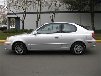 2005 hyundai accent gls hatchback 3-door 1.6l