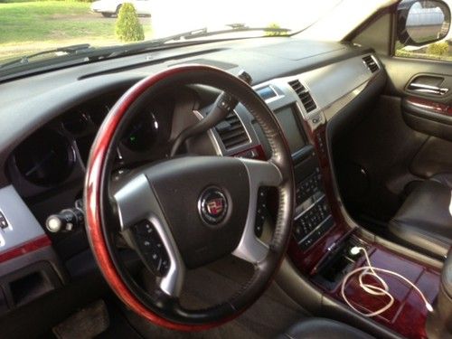 Find Used 2007 Cadillac Escalade Fully Loaded Dvd Nav