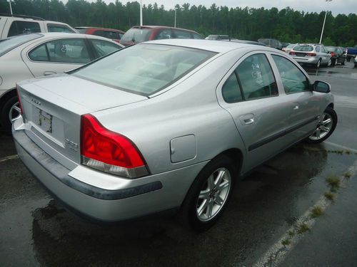 2001 volvo s60 clear title runs &amp; drive can drive it home