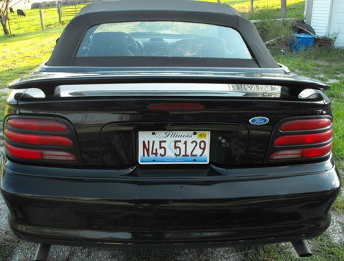 1995 Ford Mustang GT Convertible 2-Door 5.0L, image 6