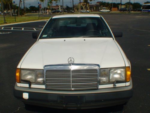 Mercedes-benz : 300-series