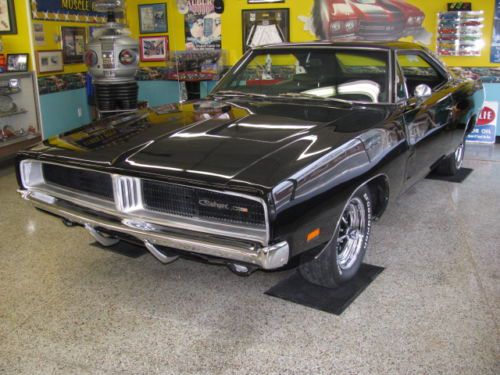 1969 dodge charger 4 speed real black car