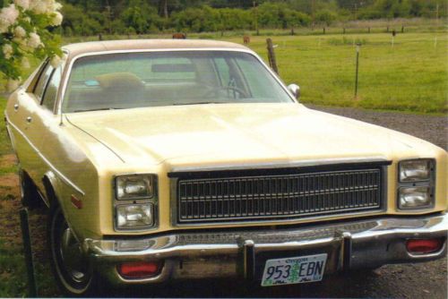 1978 plymouth fury, always garaged, low miles, 4dr, ac, at. excellent condition.