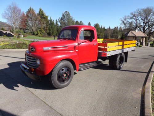 Beautiful 1948 ford f5, flatbed. must see
