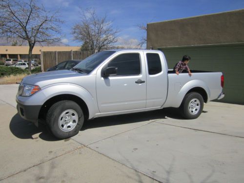 2009 nissan frontier xe extended cab pickup 4-door 2.5l manual transmission